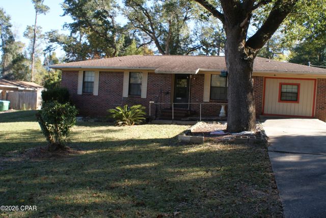 2836 Borden Street, Marianna, FL 32448