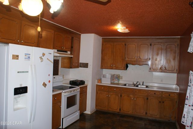 2836 Borden Street, Marianna, FL 32448