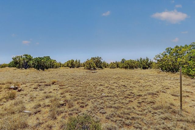 37 Heartstone Drive, Santa Fe, NM 87506
