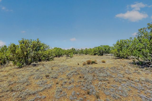37 Heartstone Drive, Santa Fe, NM 87506