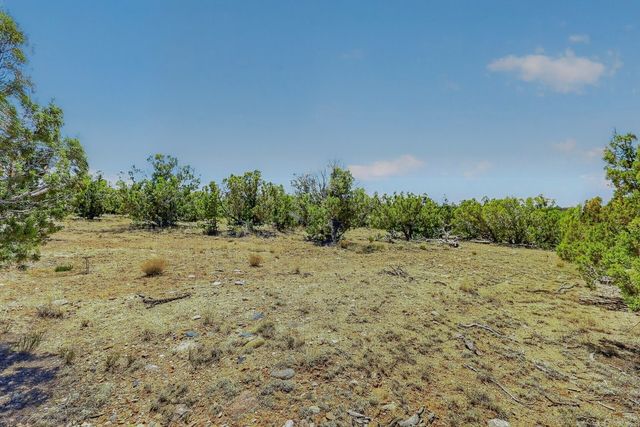 37 Heartstone Drive, Santa Fe, NM 87506