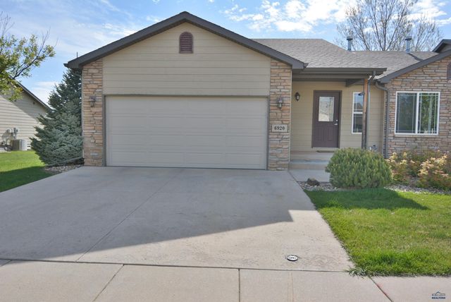 6920 DUNSMORE RD, Rapid City, SD 57702