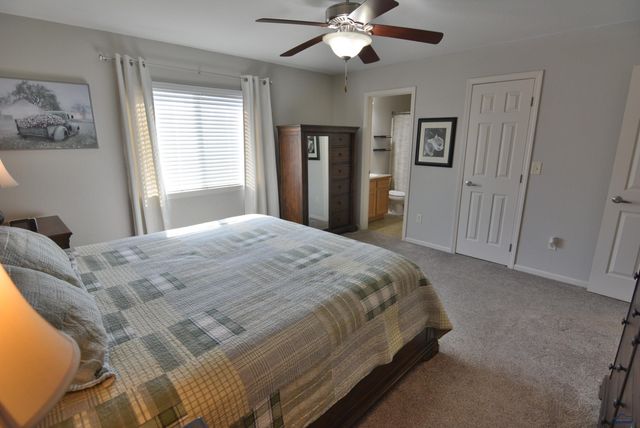 6920 DUNSMORE RD, Rapid City, SD 57702