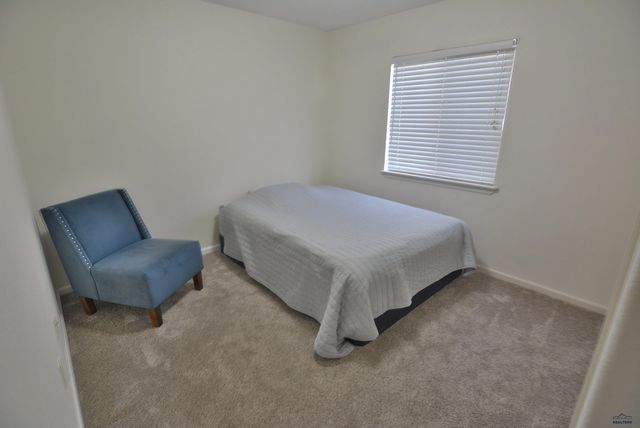 6920 DUNSMORE RD, Rapid City, SD 57702