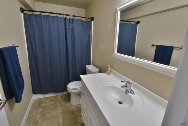 6920 DUNSMORE RD, Rapid City, SD 57702