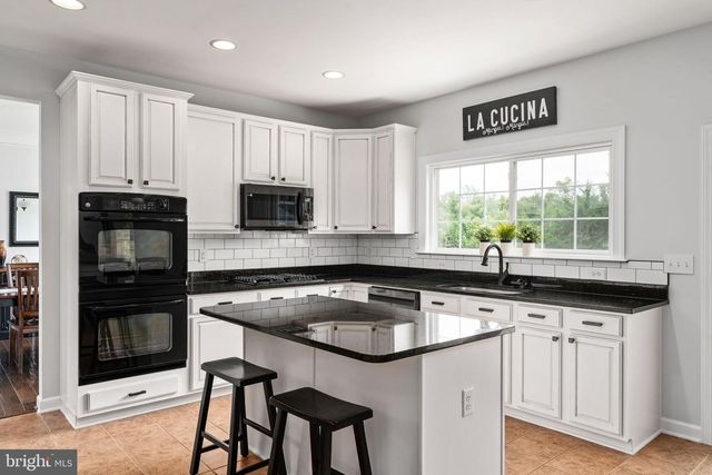 12 ORCHARD LN, Stafford, VA 22556