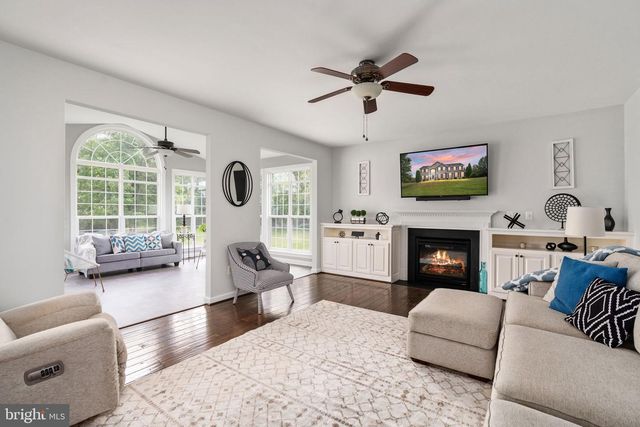 12 ORCHARD LN, Stafford, VA 22556