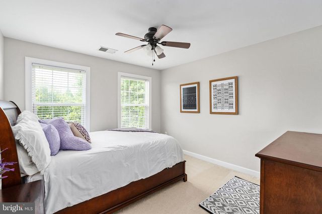 12 ORCHARD LN, Stafford, VA 22556