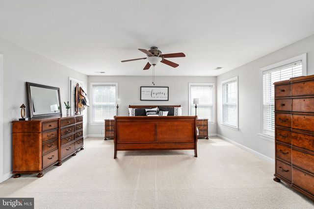 12 ORCHARD LN, Stafford, VA 22556