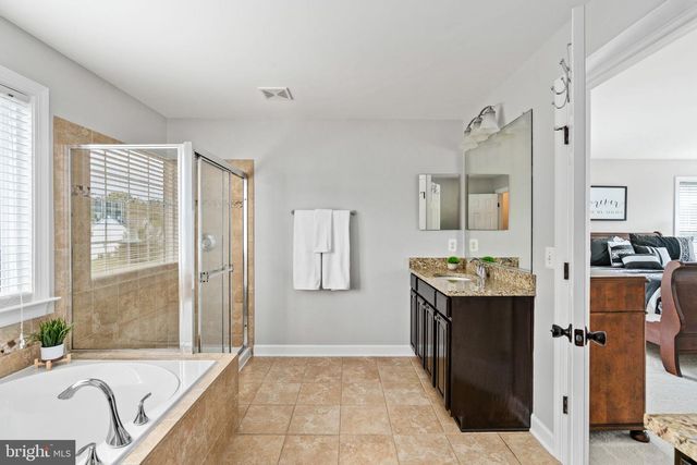 12 ORCHARD LN, Stafford, VA 22556