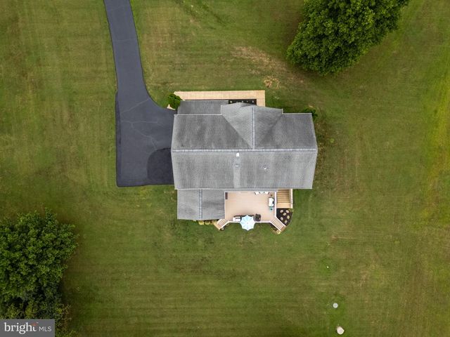 12 ORCHARD LN, Stafford, VA 22556