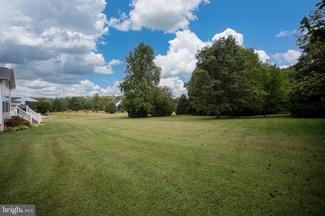 12 ORCHARD LN, Stafford, VA 22556
