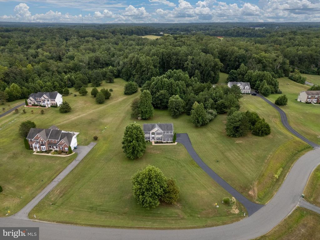 12 ORCHARD LN, Stafford, VA 22556
