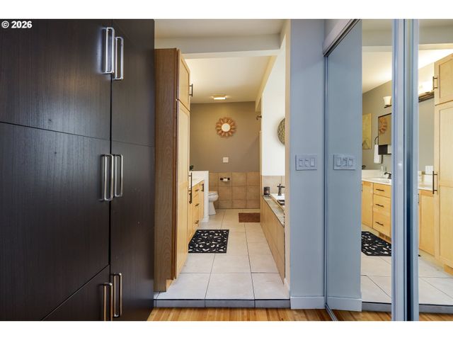 13975 FORSYTHE Rd, Oregon City, OR 97045