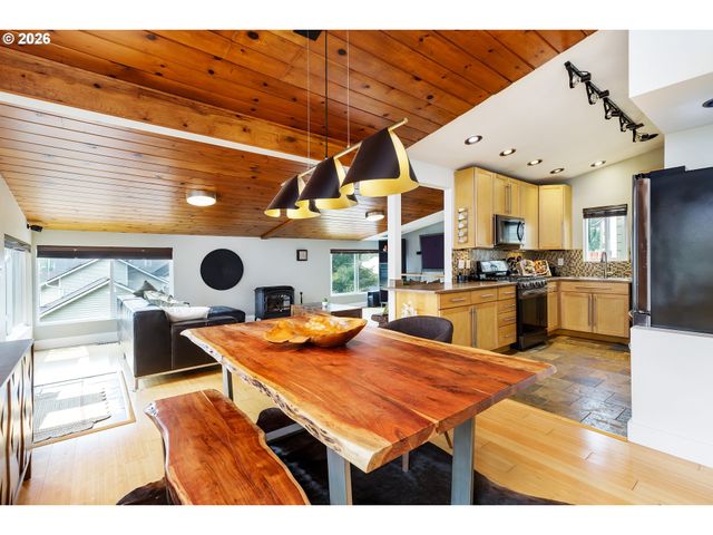 13975 FORSYTHE Rd, Oregon City, OR 97045