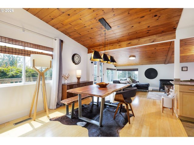 13975 FORSYTHE Rd, Oregon City, OR 97045