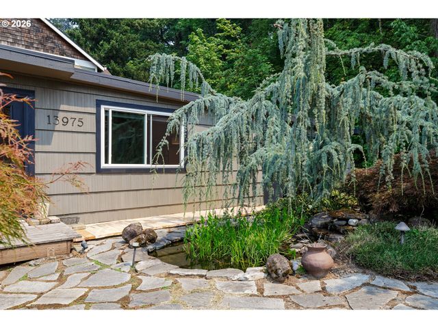 13975 FORSYTHE Rd, Oregon City, OR 97045