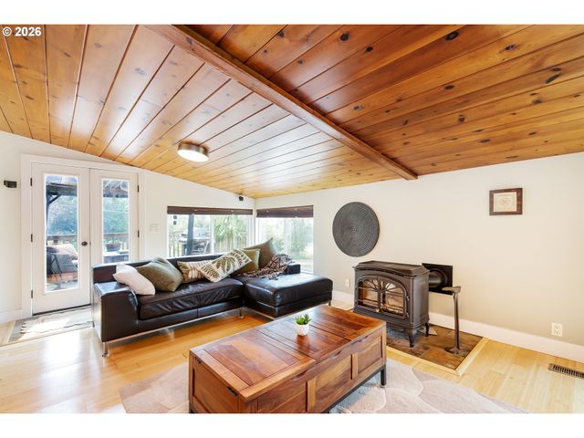 13975 FORSYTHE Rd, Oregon City, OR 97045