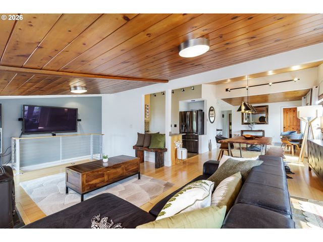 13975 FORSYTHE Rd, Oregon City, OR 97045