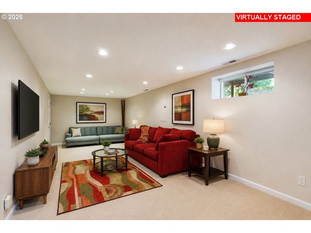 13975 FORSYTHE Rd, Oregon City, OR 97045