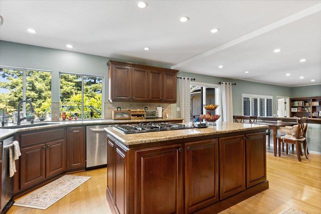 2565 Bertella Rd, Cameron Park, CA 95682