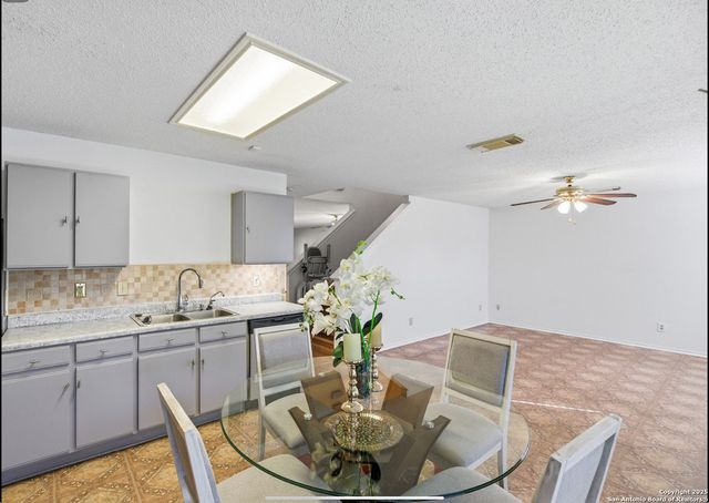 6107 Ferrysage Dr, San Antonio, TX 78244