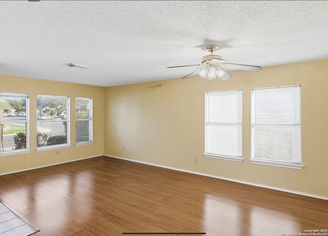 6107 Ferrysage Dr, San Antonio, TX 78244