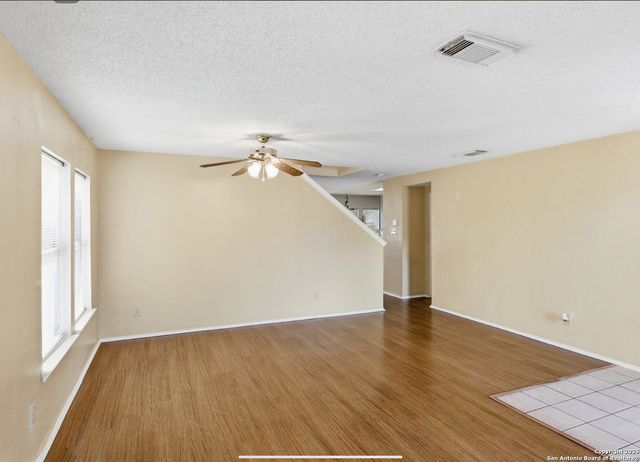 6107 Ferrysage Dr, San Antonio, TX 78244