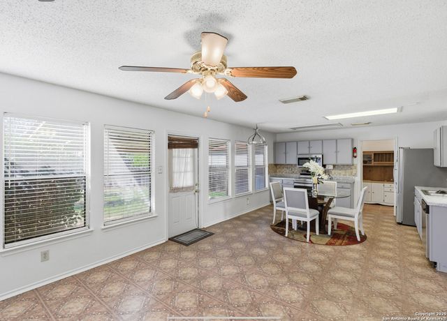 6107 Ferrysage Dr, San Antonio, TX 78244