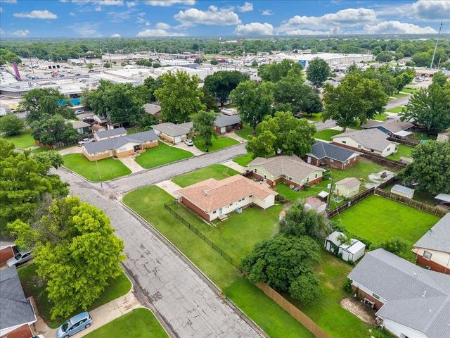 3103 S Martinson Ave, Wichita, KS 67207
