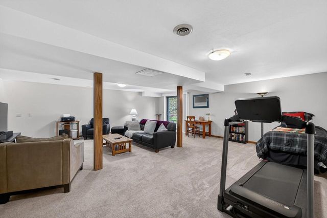 7502 Widgeon Way, Madison, WI 53717