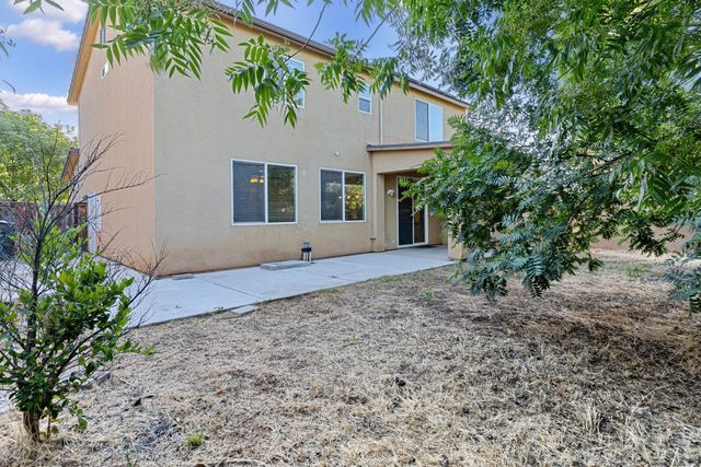 603 Kaweah Avenue, Clovis, CA 93619