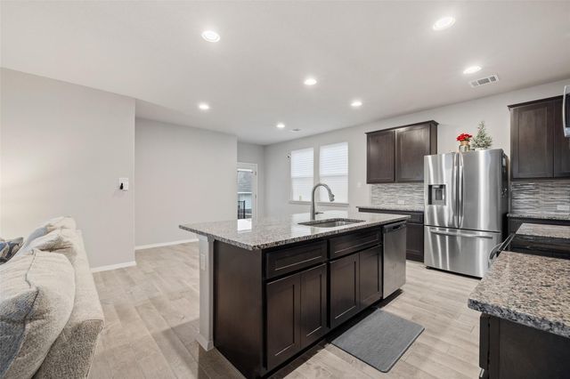408 Black Opal DR, Jarrell, TX 76537