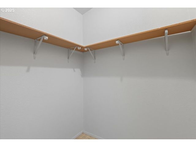 34921 Ne AMBOY Rd, Yacolt, WA 98675