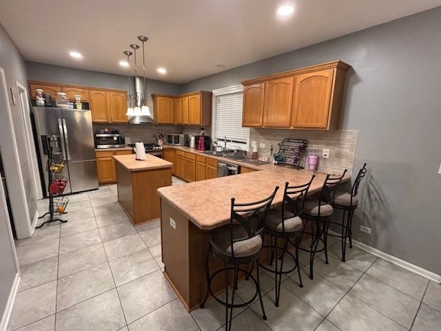 1709 Wick Way, Montgomery, IL 60538