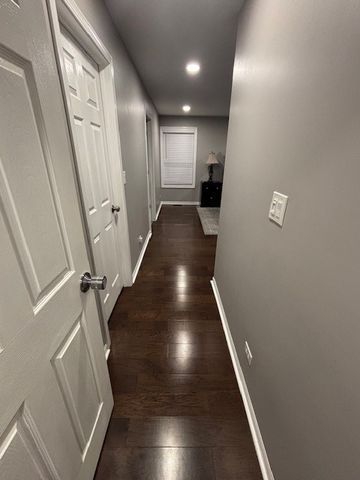 1709 Wick Way, Montgomery, IL 60538