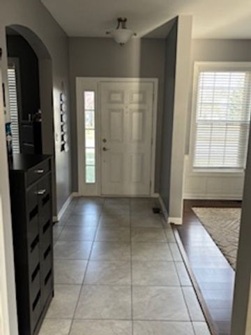 1709 Wick Way, Montgomery, IL 60538