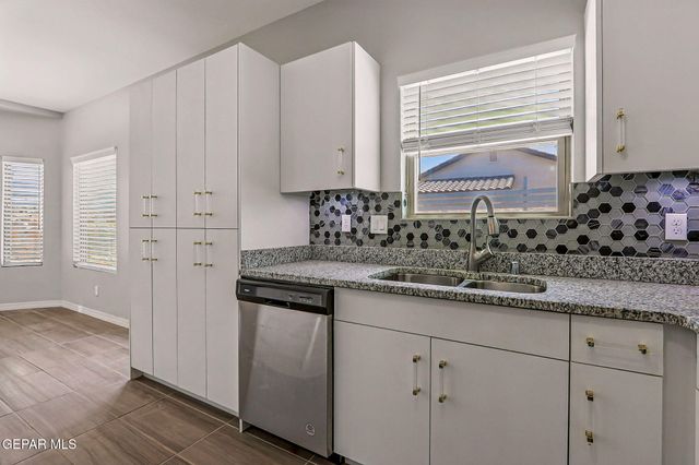962 BRUDENAL Place, El Paso, TX 79928