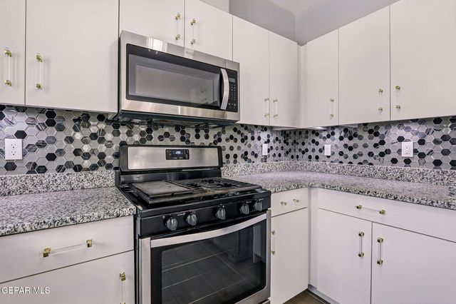 962 BRUDENAL Place, El Paso, TX 79928