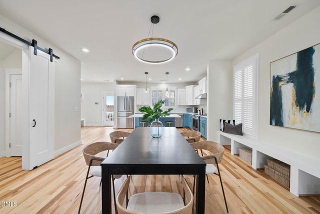 89 Meadows Edge Drive, Chapel Hill, NC 27516