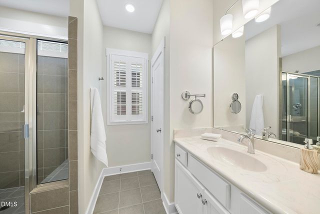 89 Meadows Edge Drive, Chapel Hill, NC 27516