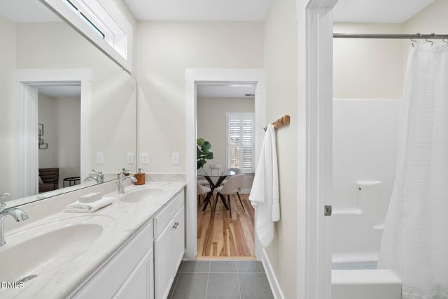 89 Meadows Edge Drive, Chapel Hill, NC 27516