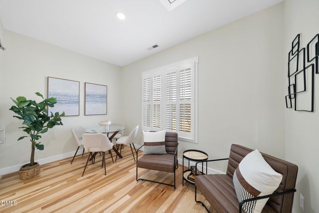 89 Meadows Edge Drive, Chapel Hill, NC 27516