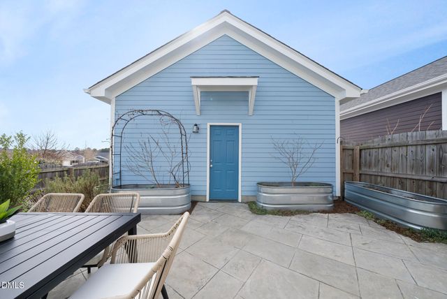 89 Meadows Edge Drive, Chapel Hill, NC 27516