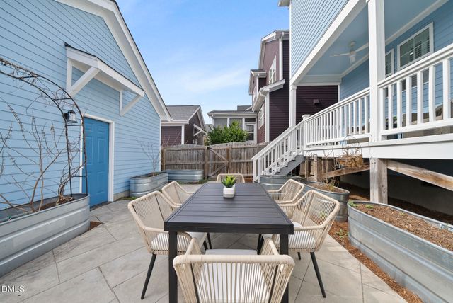 89 Meadows Edge Drive, Chapel Hill, NC 27516