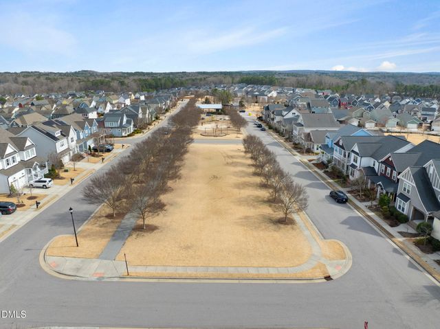 89 Meadows Edge Drive, Chapel Hill, NC 27516