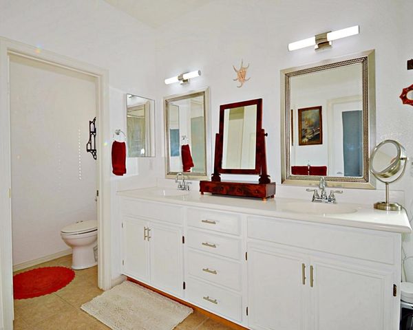 912 Tierra Lane, Palm Springs, CA 92262