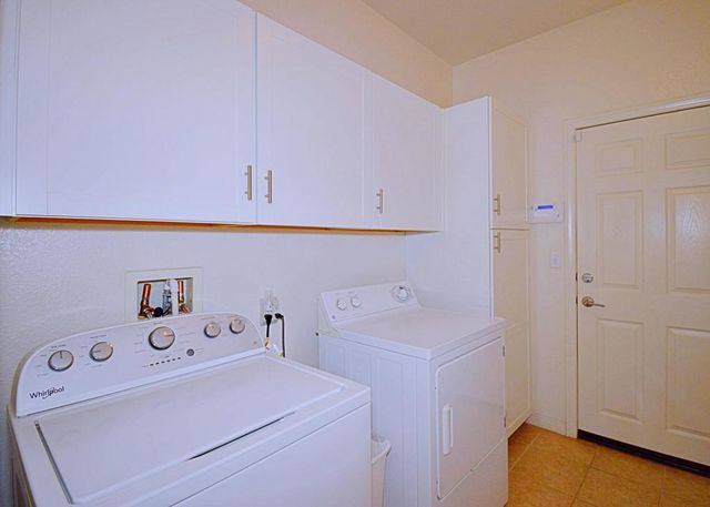 912 Tierra Lane, Palm Springs, CA 92262