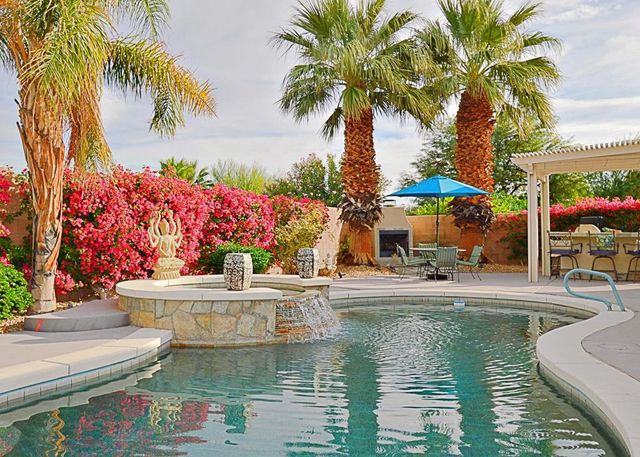 912 Tierra Lane, Palm Springs, CA 92262