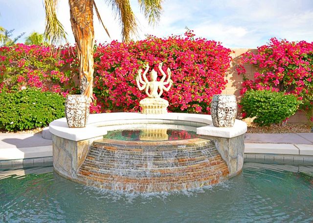 912 Tierra Lane, Palm Springs, CA 92262